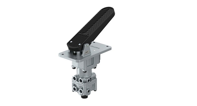 Valve de commande de frein, frein de service
